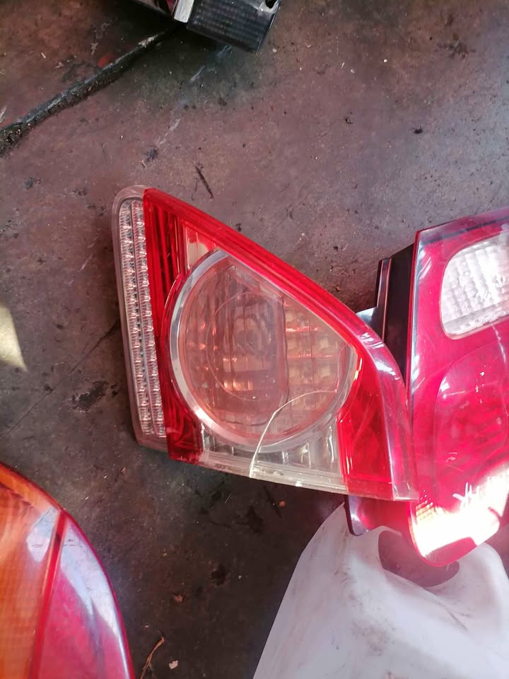 Toyota Quest taillight