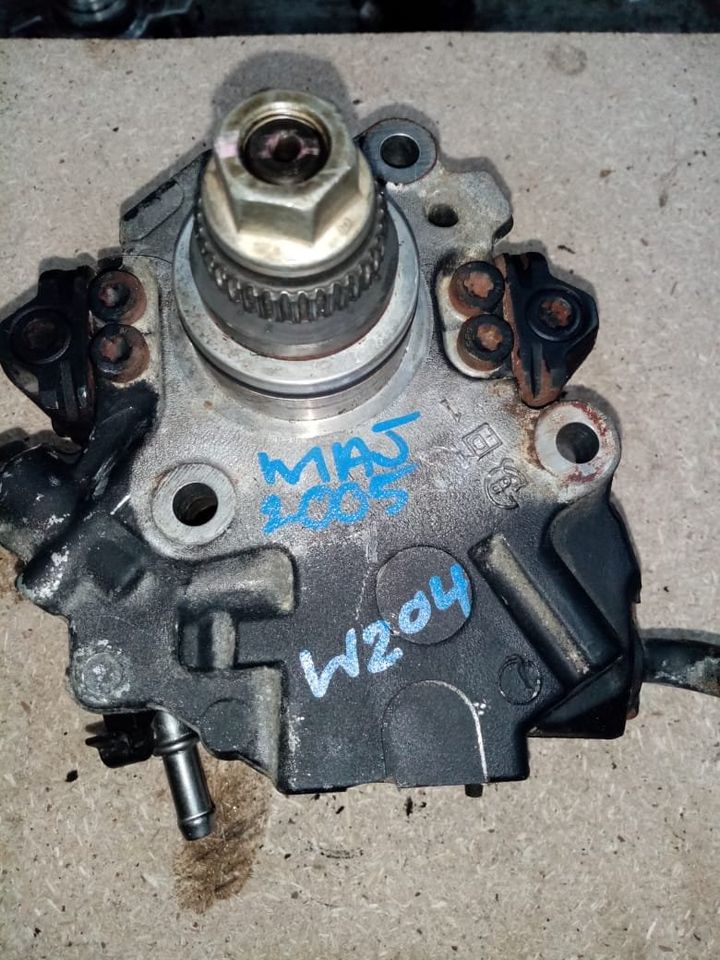 Mercedes Benz high pressure fuel pump C250 cdi M651 for sale used Mercedes Benz high pressure fuel pump C250 cdi M651 for sale used