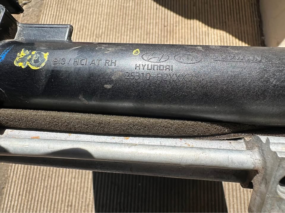 Hyundai i20, Hyundai accent and Kia Rio automatic radiator and condenser - Private Seller Hyundai i20, Hyundai accent and Kia Rio automatic radiator and condenser - Private Seller