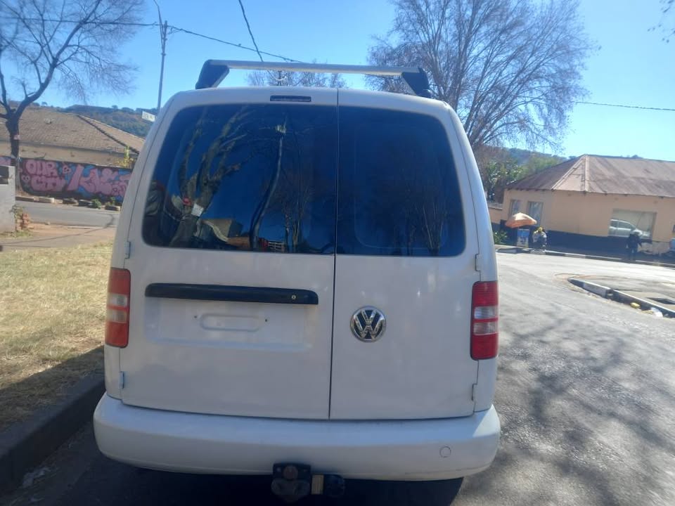 2013 VW CADDY PANEL VAN MAXX 2.0 TDI DIESEL, MANUAL, WHITE, 135000KMS