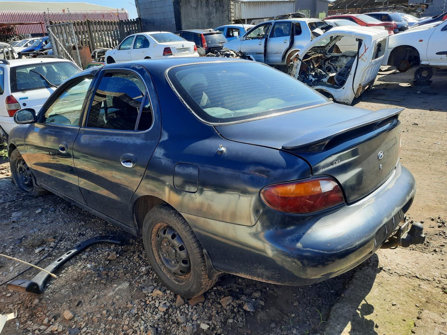 1996 Hyundai Elantra 1.6 - Stripping for Spares