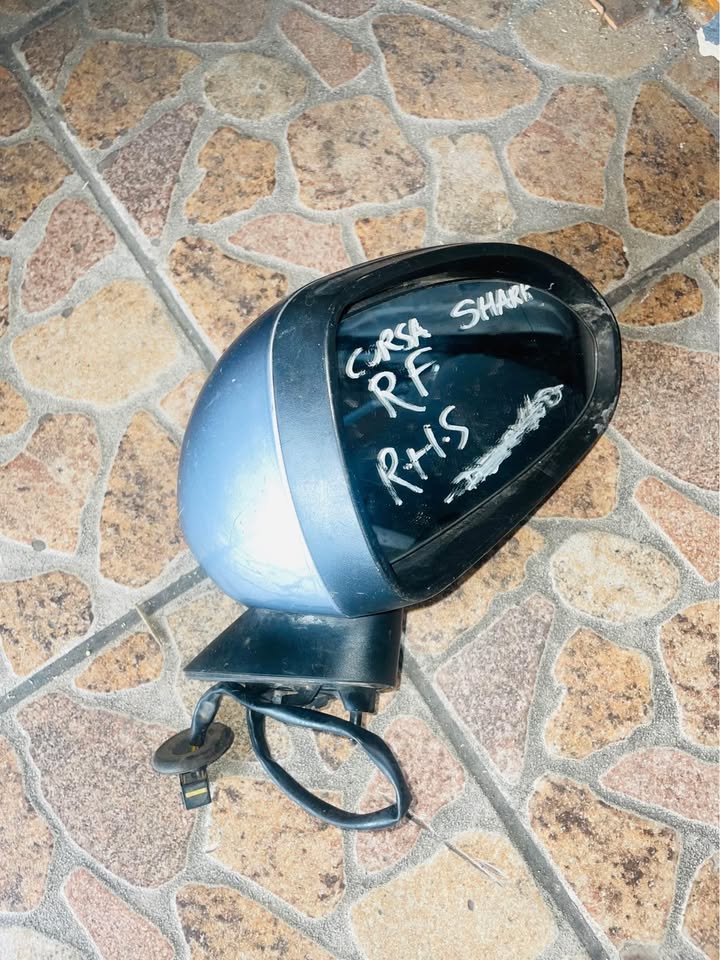 Opel Corsa side mirror - Private Seller Opel Corsa side mirror - Private Seller