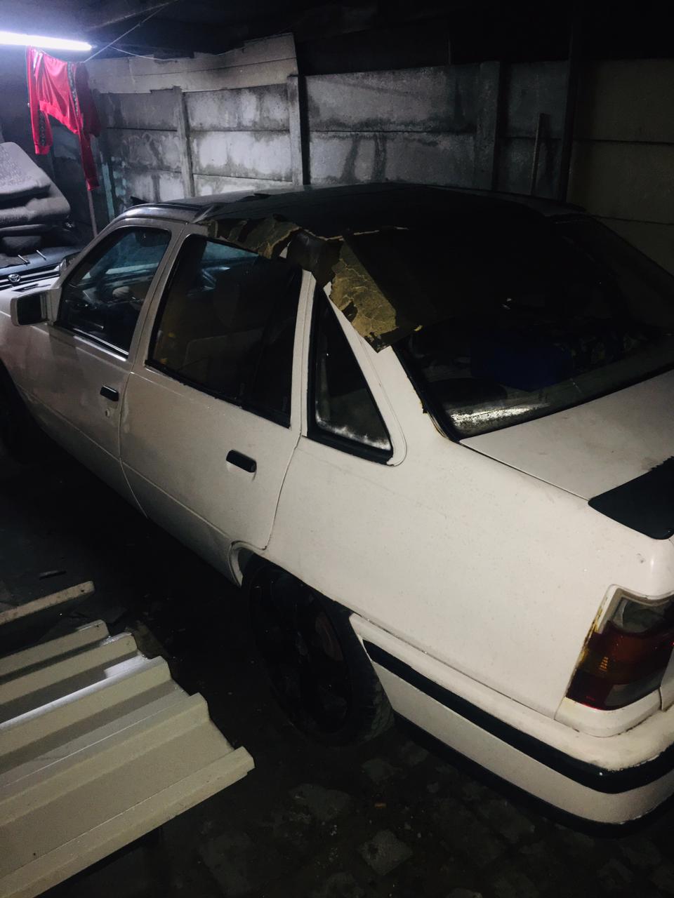 opel monza GSI 1.6 carb automatic.