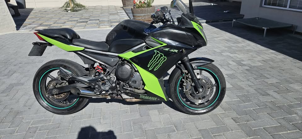 2x yamha FZ 600 - Private Seller 2x yamha FZ 600 - Private Seller