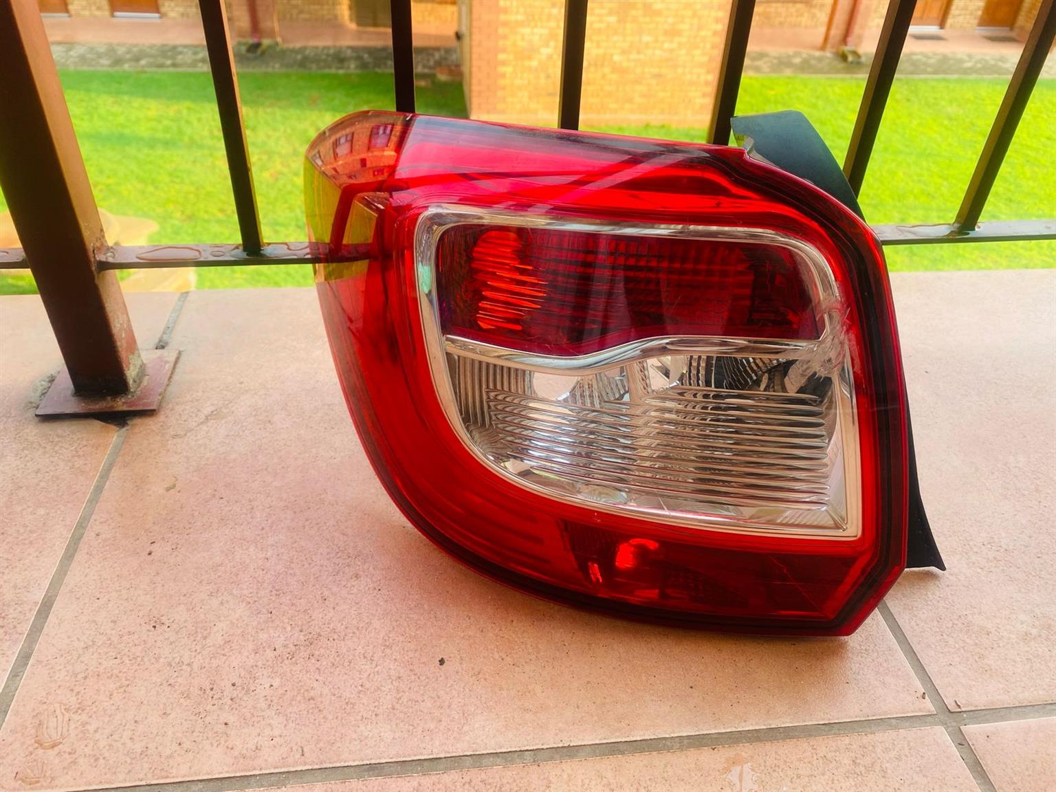 Renault sandero left tail light for sale - Private Seller Renault sandero left tail light for sale - Private Seller