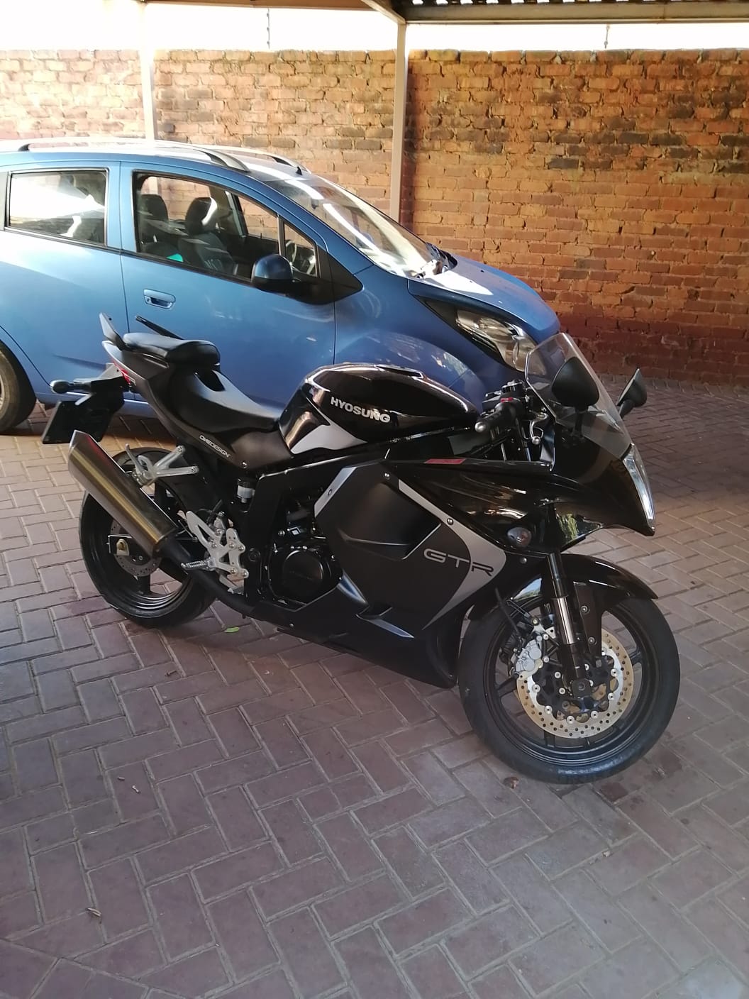 Hyosung gt650r for deals sale