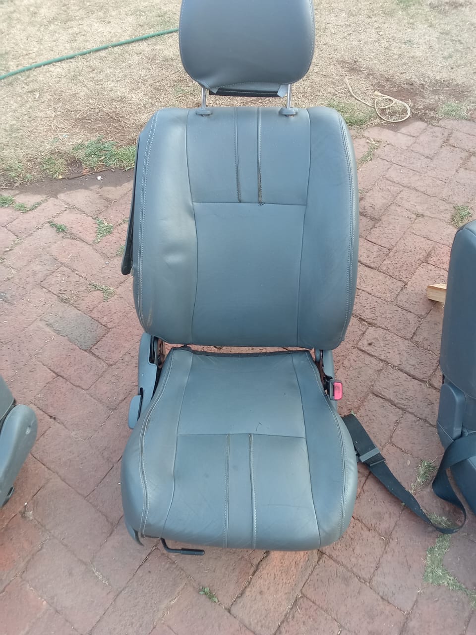 2010-2014 Ford Everest seats - Private Seller