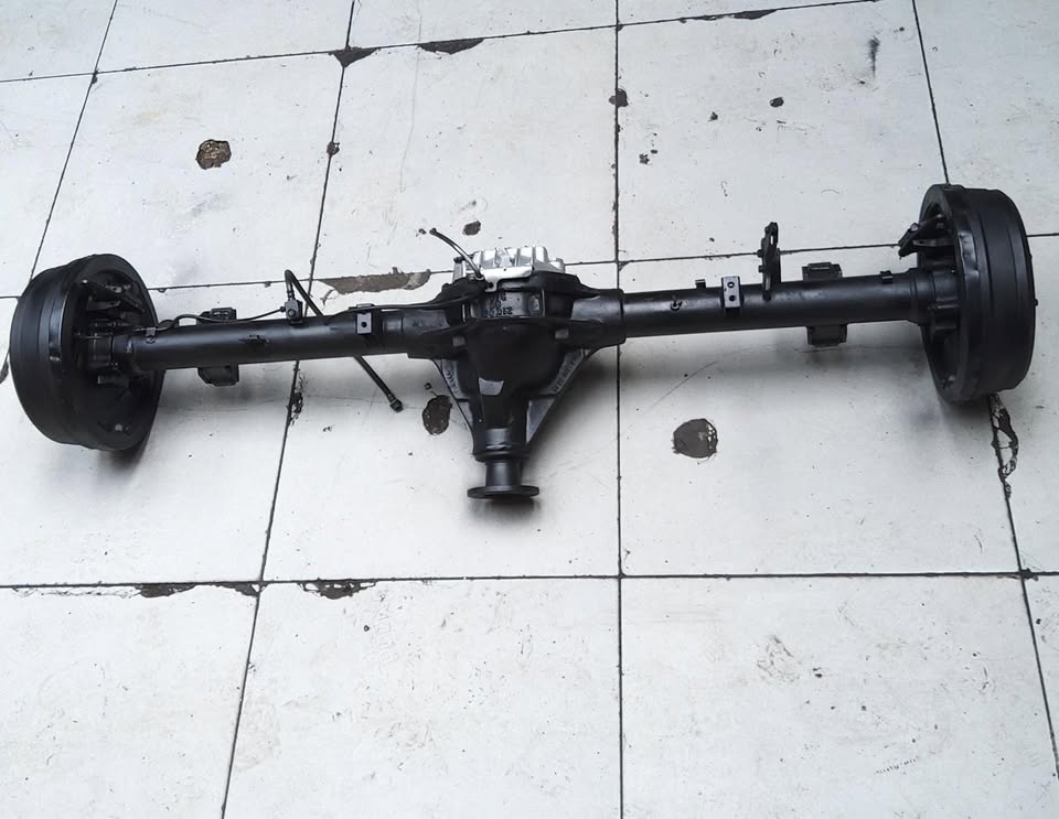 NISSAN HARDBODY REAR DIFF 4X4 WITH DIFF LOCK - Private Seller NISSAN HARDBODY REAR DIFF 4X4 WITH DIFF LOCK - Private Seller