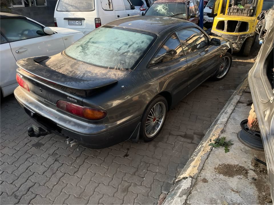 1997 MAZDA MX6 FOR SPARES - Private Seller