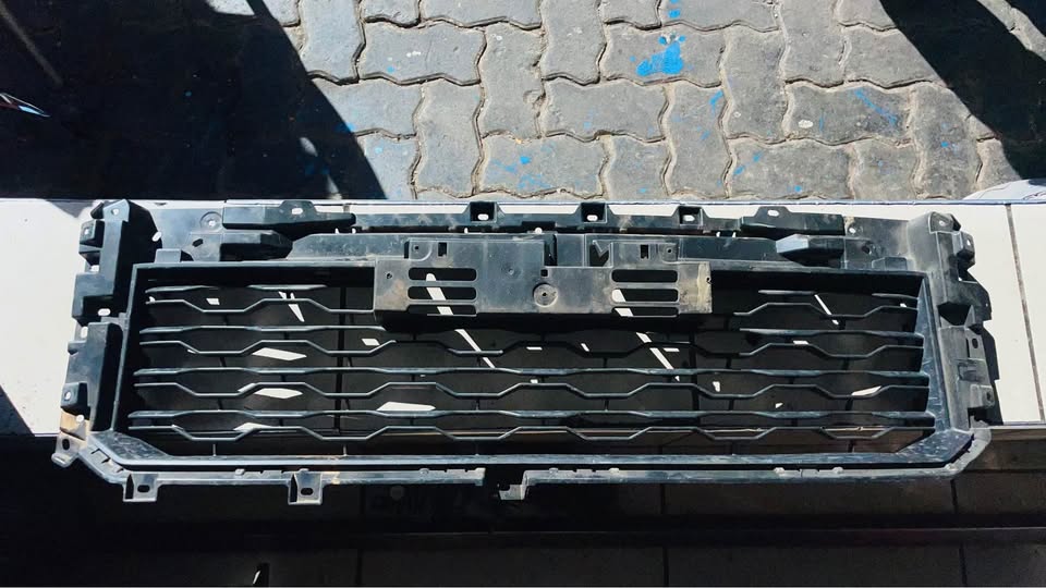 Mitsubishi Triton grill - Private Seller Mitsubishi Triton grill - Private Seller