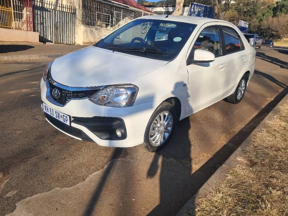Toyota Etios Sprint 1.5 2019