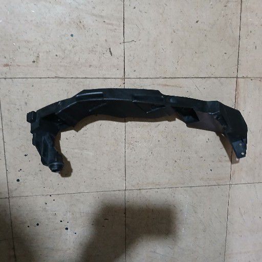 polo 8 headlight bracket - Private Seller polo 8 headlight bracket - Private Seller