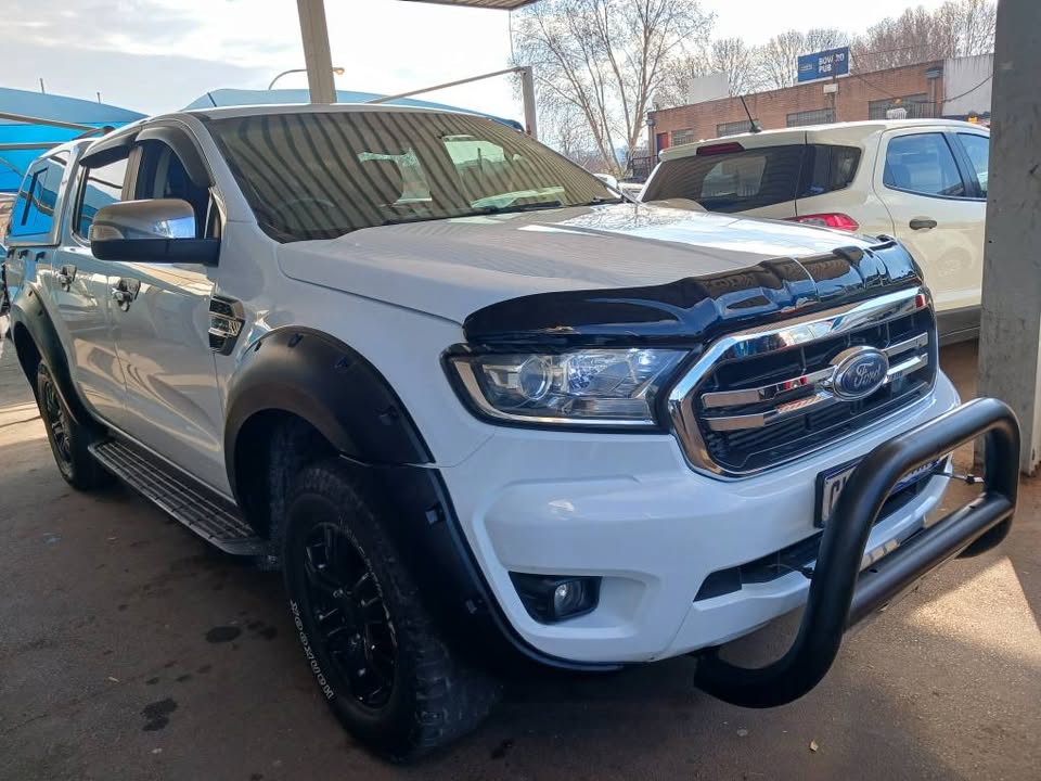 2019 mid Ford Ranger Double cab Canopy 4x2 manual transmission diesel 2.0 BI-TURBO engine capacity