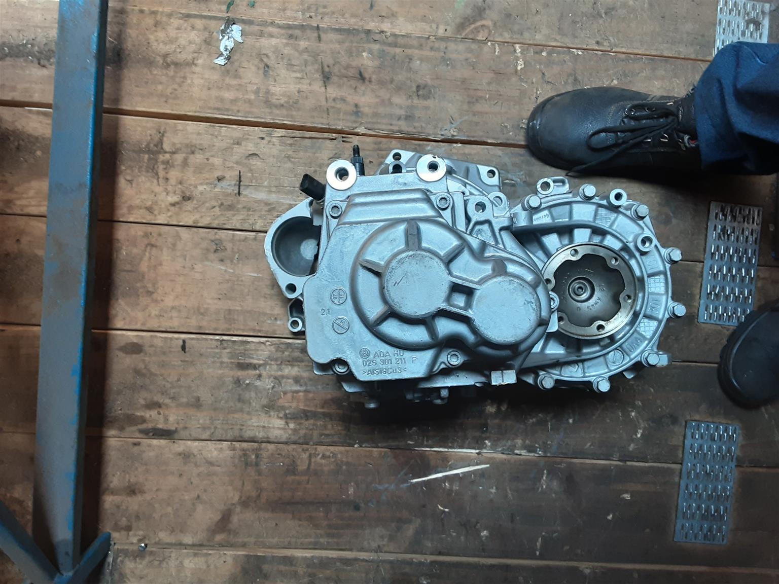 Selling VW Touran Petrol 6Speed Manuel Gearbox - Private Seller