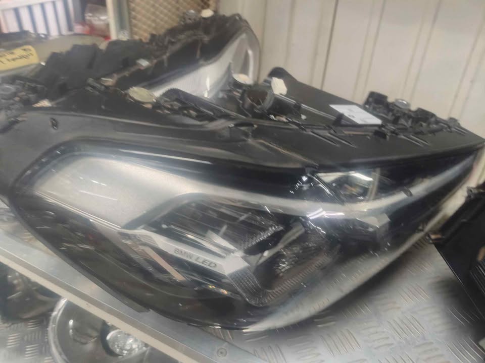 BMW X3 GO1 right headlight 2022 - Private Seller BMW X3 GO1 right headlight 2022 - Private Seller