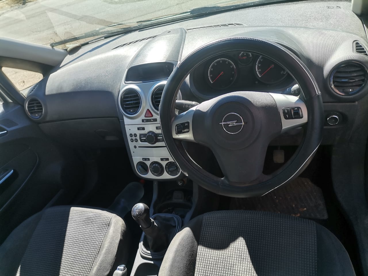 Opel corsa 1.2 | Junk Mail