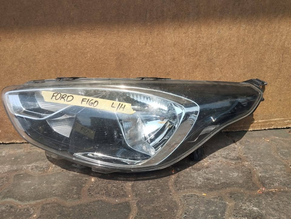 Ford Figo Headlight left side - Private Seller Ford Figo Headlight left side - Private Seller