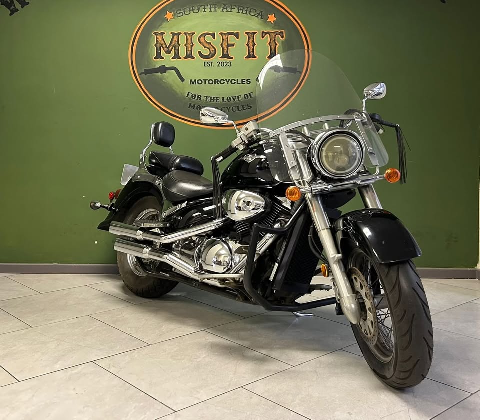 2010 suzuki VL800 - Private Seller