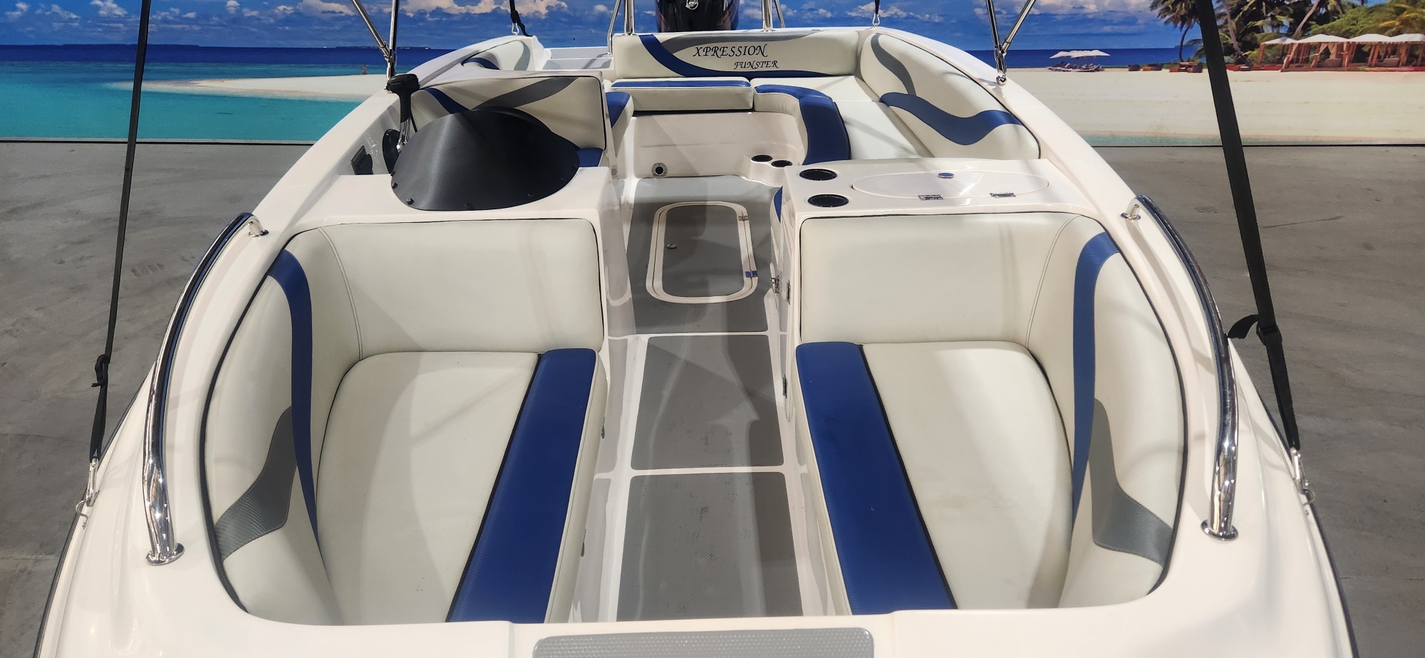 XPRESSION FUNSTER 17 FT ON TRAILER 100 HP MERCURY 4 STROKE