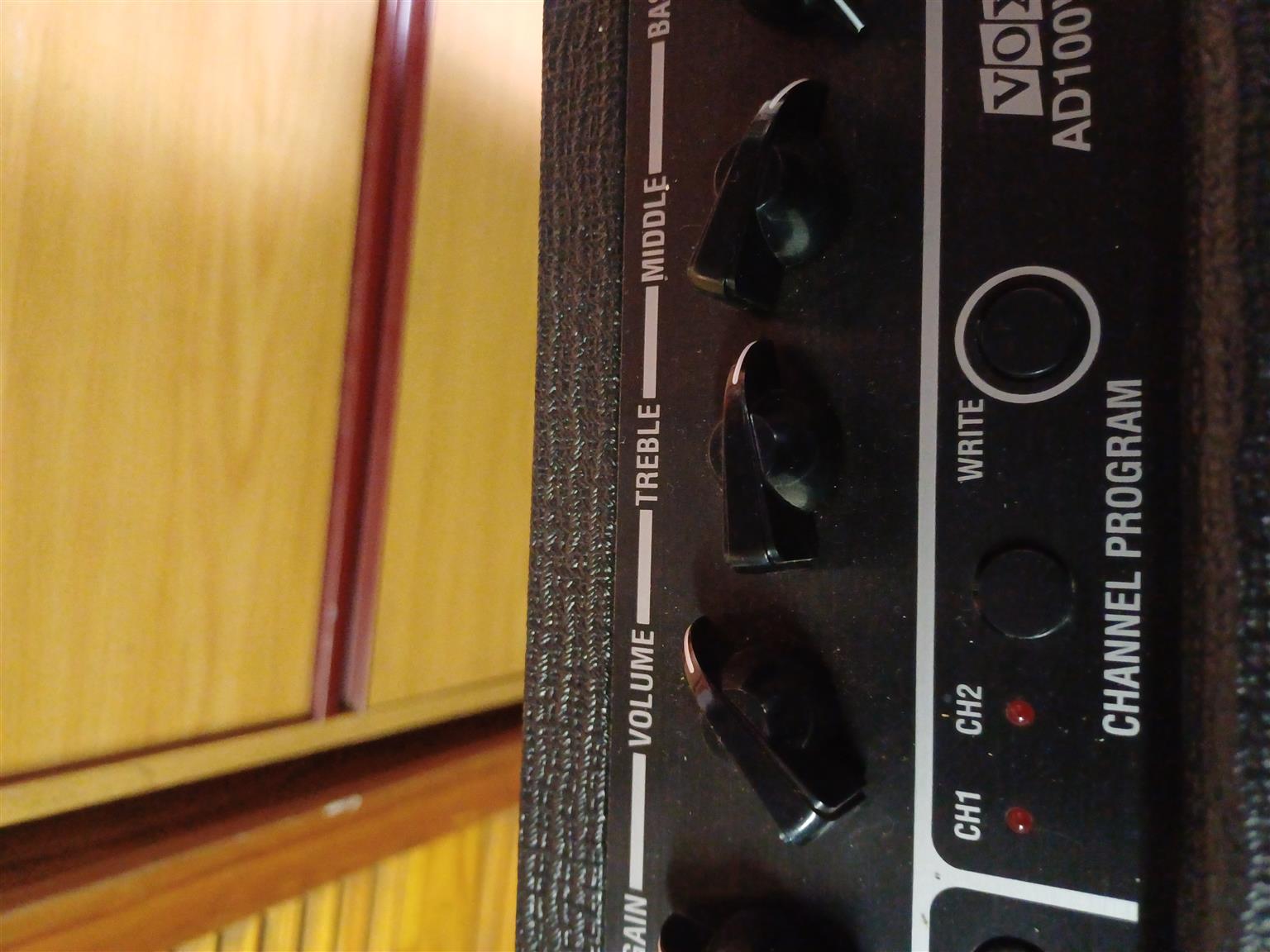 VOX AMP AD100VTH  HEAD AND CAB