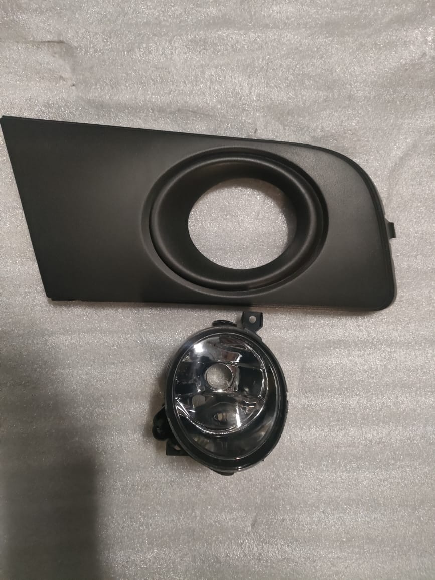 VW Amarok NEW foglights and foglight covers for sale - Private Seller VW Amarok NEW foglights and foglight covers for sale - Private Seller