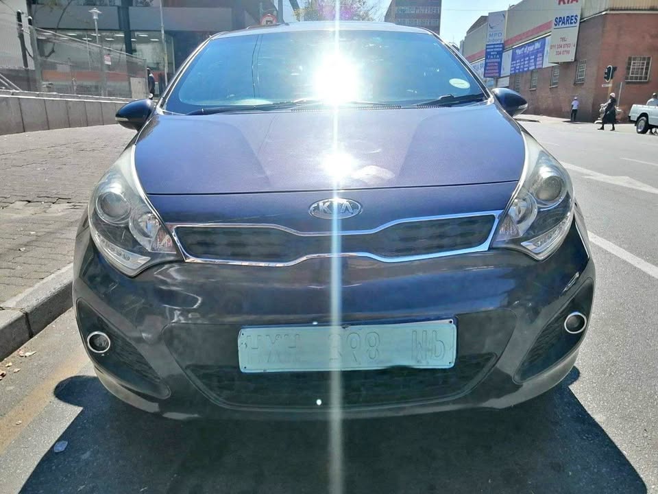 2014 Kia Rio 1.4 Tec 2014 Kia Rio 1.4 Tec