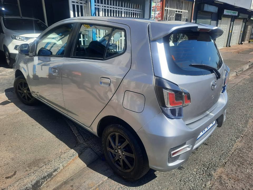 2022 Toyota Agya 1.0 Hatchback with a Nice interior seat