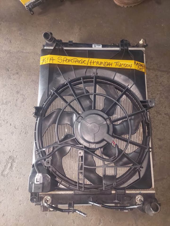 Kia sportage / Hyundai Tucson radiator Set - Private Seller Kia sportage / Hyundai Tucson radiator Set - Private Seller