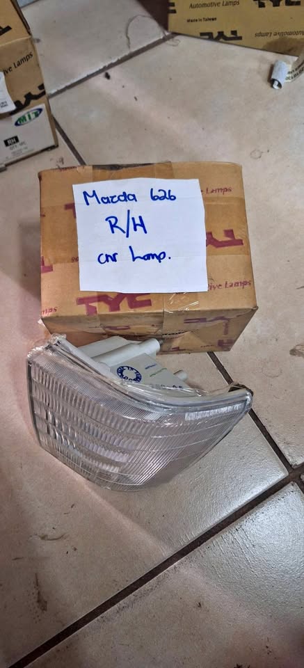 Mazda 626 corner light - Private Seller Mazda 626 corner light - Private Seller