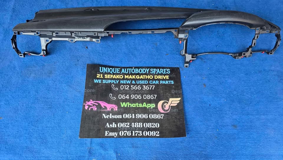 Toyota Hilux GD6 Upper Dashboard