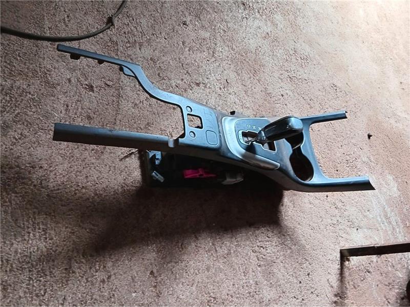 Dodge Journey Gear-Lever. Used Still in Good Condition - Private Seller Dodge Journey Gear-Lever. Used Still in Good Condition - Private Seller