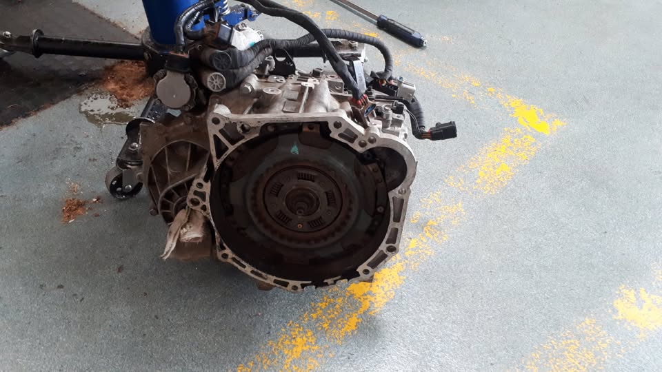 HYUNDAI ACCENT AUTO GEARBOX - Private Seller HYUNDAI ACCENT AUTO GEARBOX - Private Seller