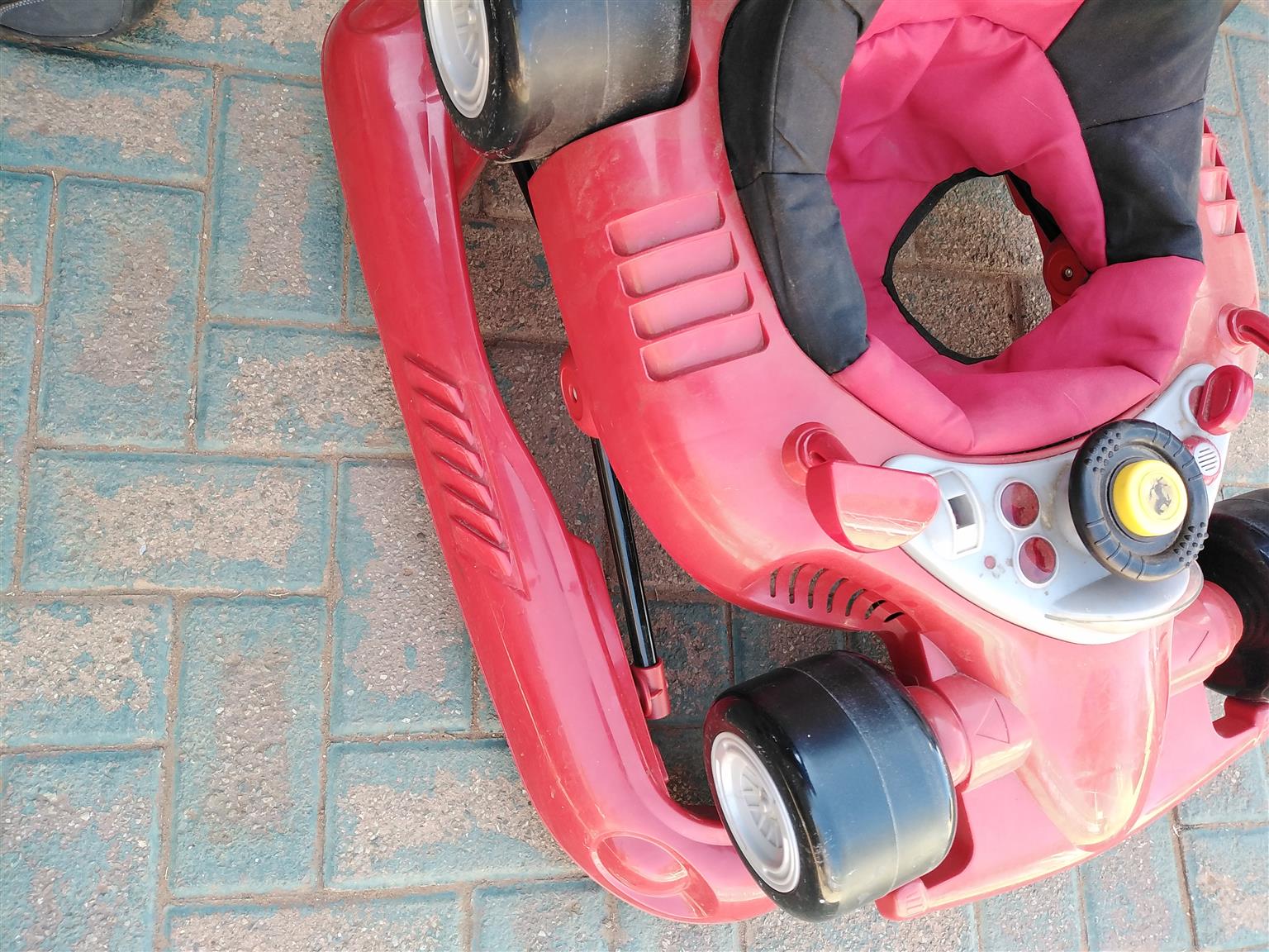 ferrari walking ring price