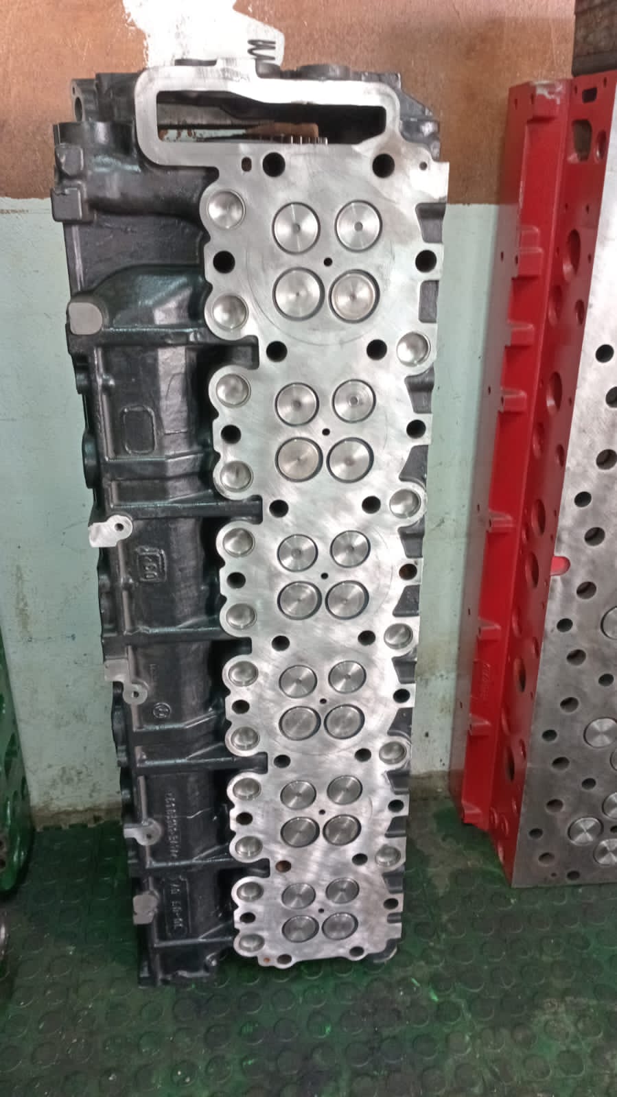 MAN D26 Fully Recondition Cylinder Head for Sale on Service Exchange