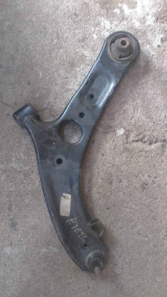 Hyundai Elantra 2016 LF control arm - Private Seller Hyundai Elantra 2016 LF control arm - Private Seller
