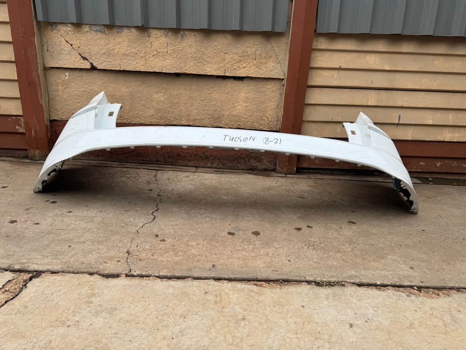 Hyundai Tucson Rear Back Bumper - Private Seller Hyundai Tucson Rear Back Bumper - Private Seller