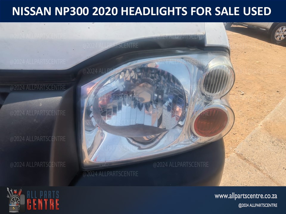 2020 Nissan Np300 headlights for sale used