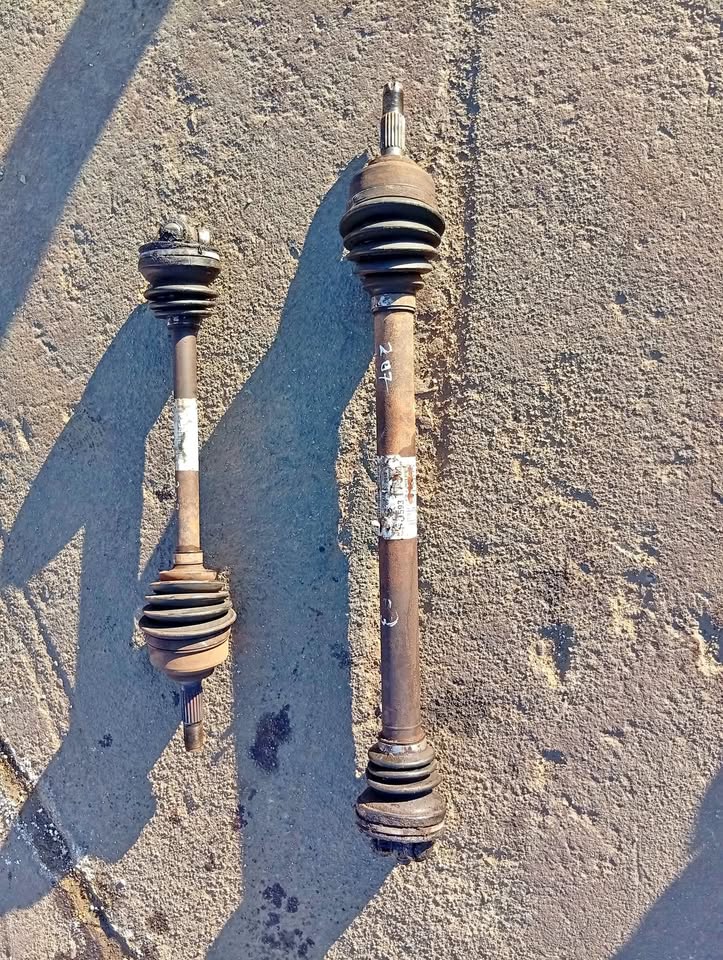 Peugeot 207 drive shaft left and right