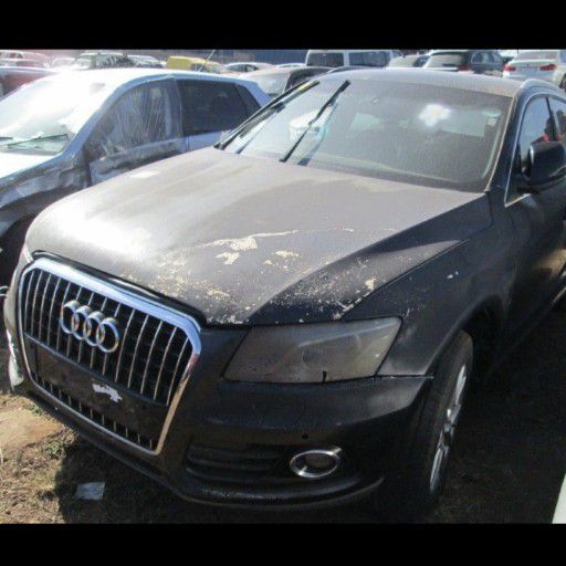 stripping Audi Q5 Spare Parts - Private Seller