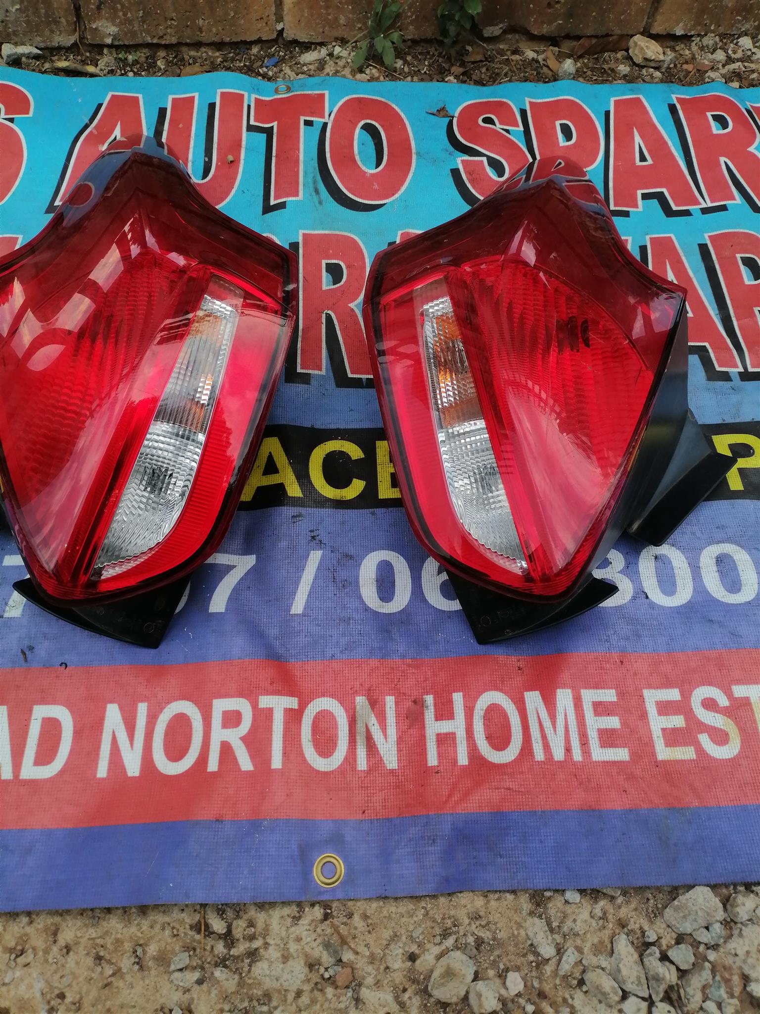 Ford focus tail light - Private Seller