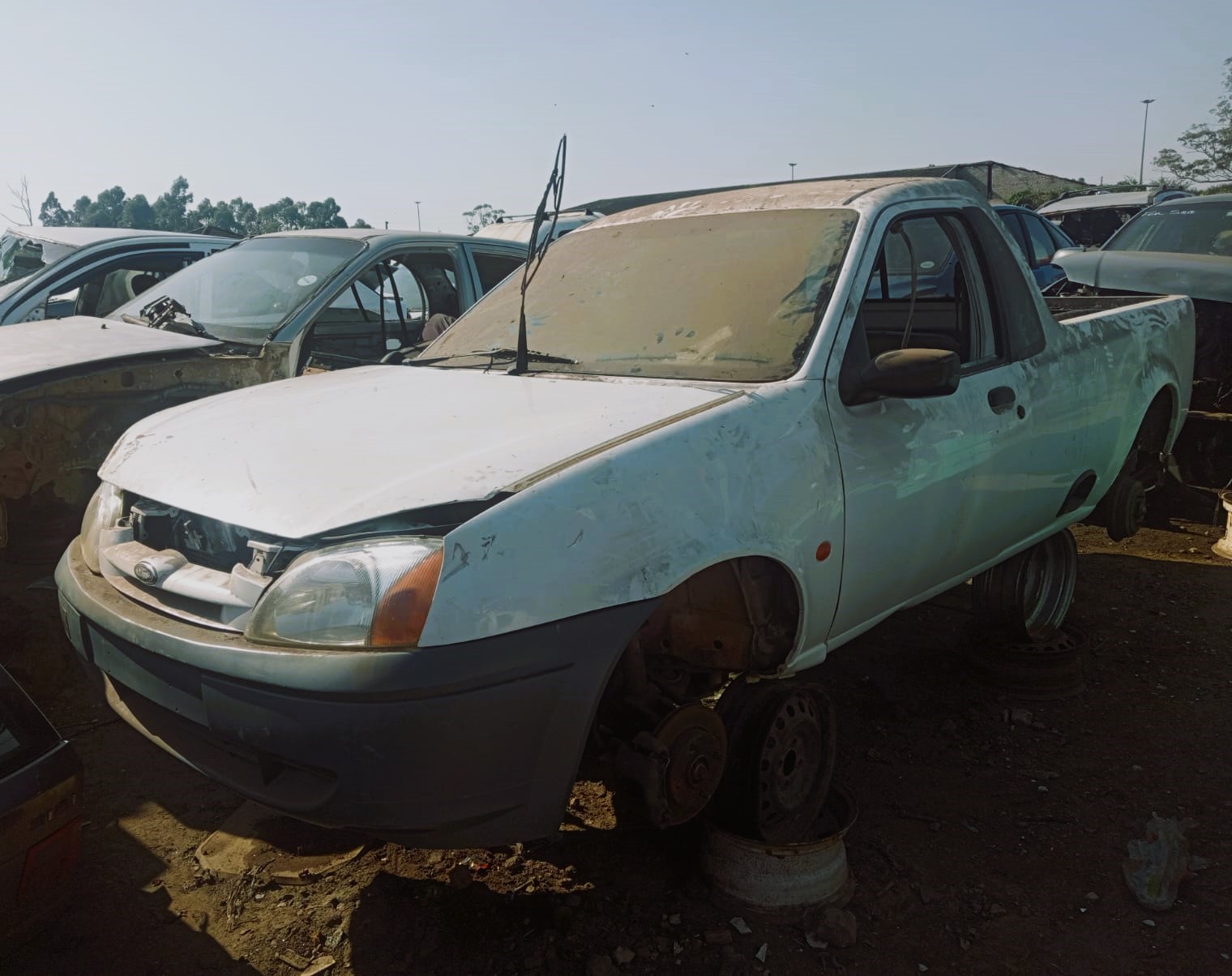 2003 Ford Bantam 1.3 – Stripping for Spares