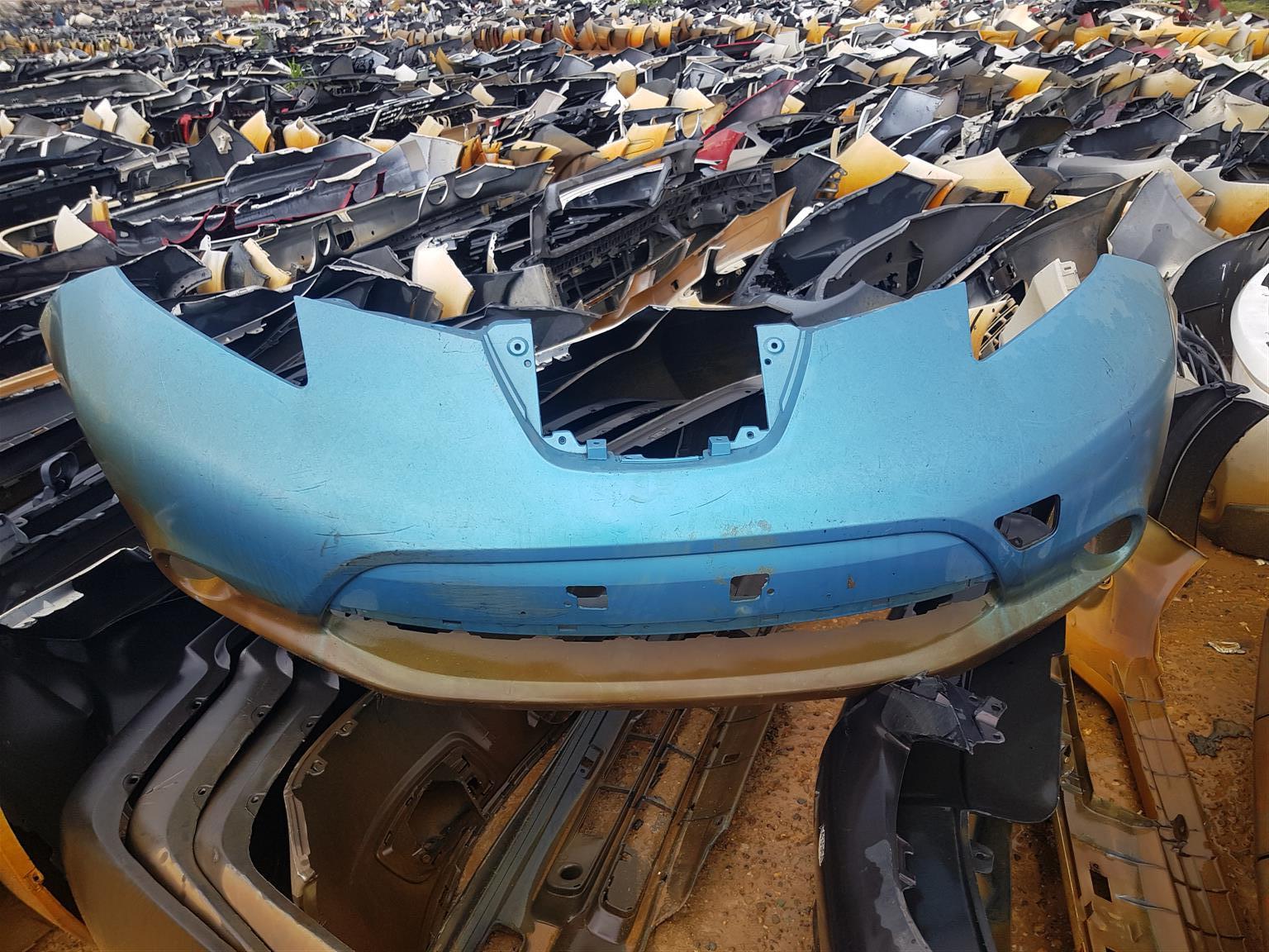 2010 Onwards Nissan Leaf front bumper shell for sale - Private Seller