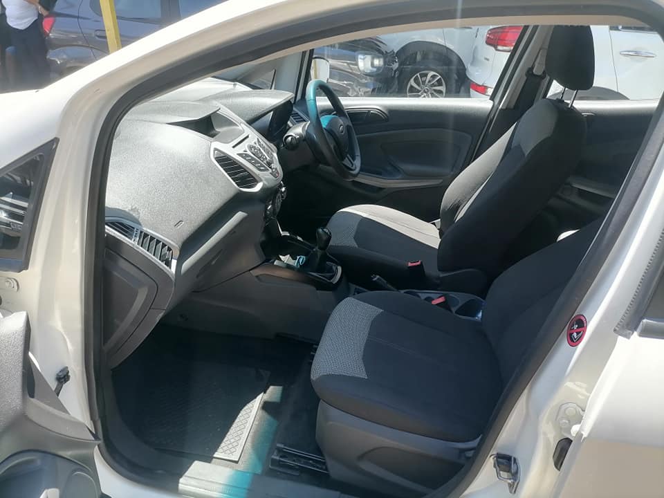 2013 Ford Ecosport 1.5 Manual with a Spare key