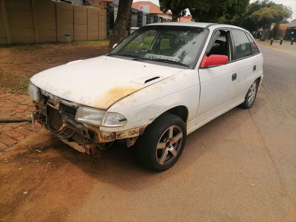 Opel Kadett 180is stripping for spares - Private Seller