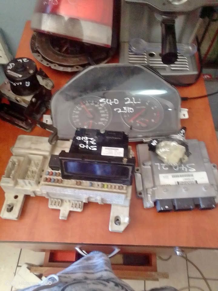 Volvo S40 2.0l 2010 lockset for sale