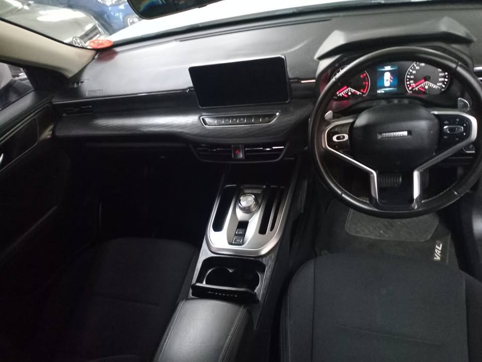 2021 Haval Jolion 1.5T Premium Auto White, Reverse camera and reverse sensor
