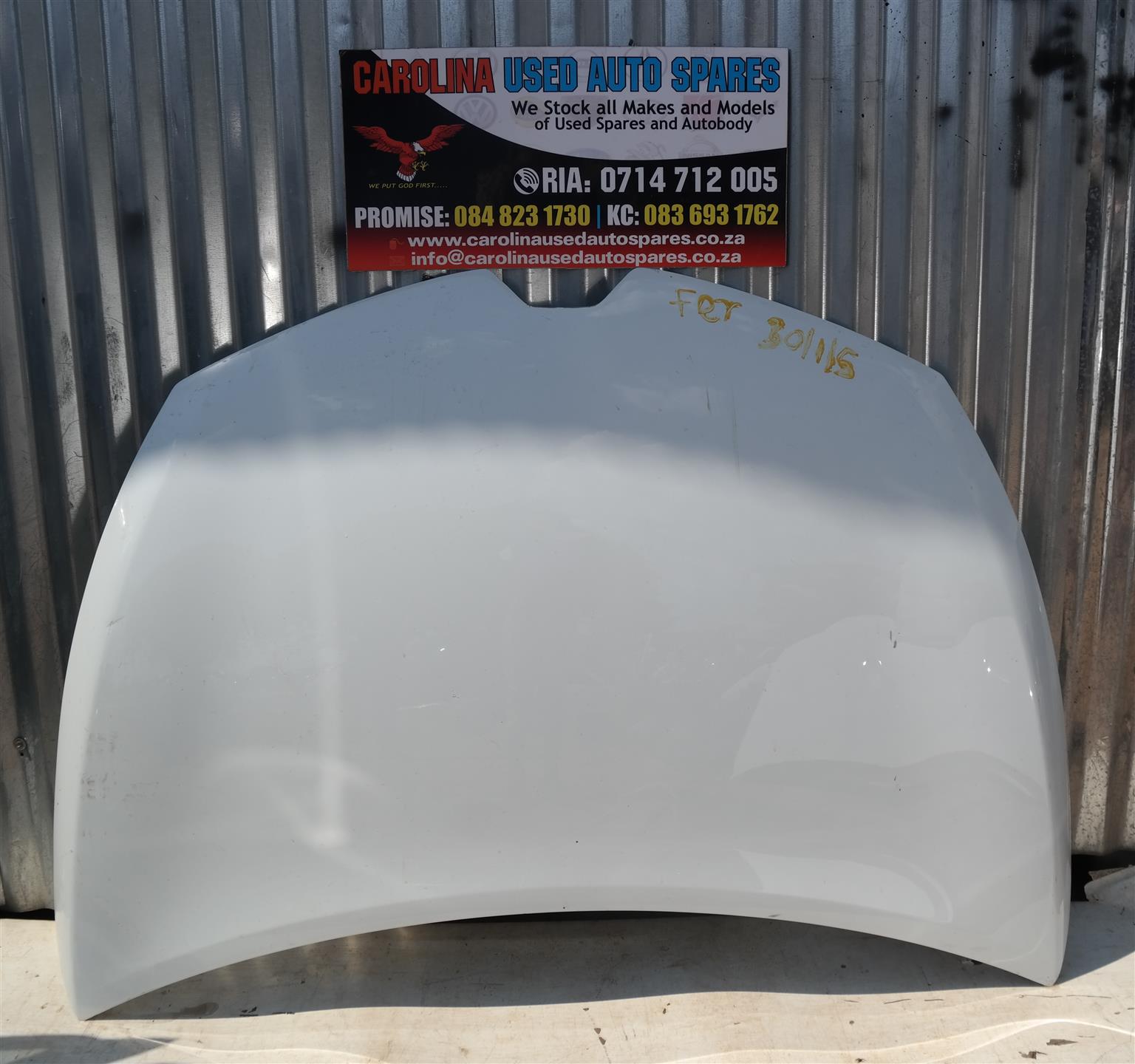Renault Clio 4 bonnet - Private Seller Renault Clio 4 bonnet - Private Seller