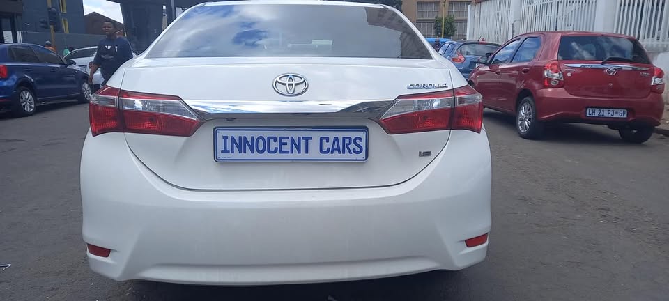 2017 TOYOTA COROLLA PRESTIGE 1.6 PETROL, MANUAL, WHITE COLOUR