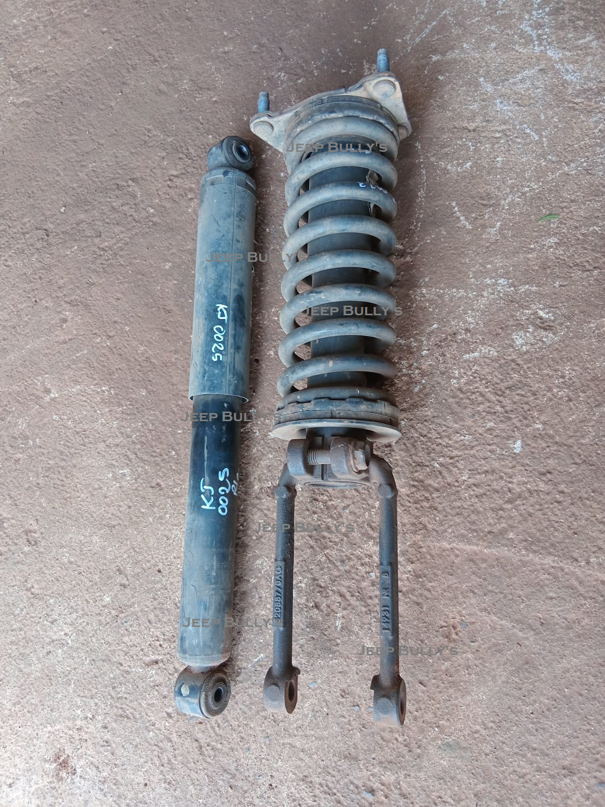 Jeep Cherokee Kj Used Socks & Steering Damper In Stock - Private Seller Jeep Cherokee Kj Used Socks & Steering Damper In Stock - Private Seller