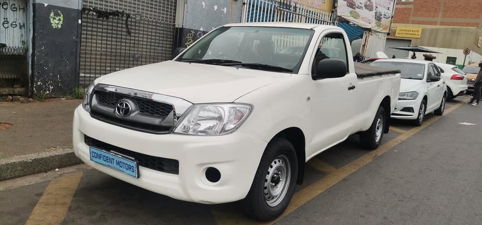 2012 TOYOTA HILUX 2.5 D4D  MANUAL DIESEL